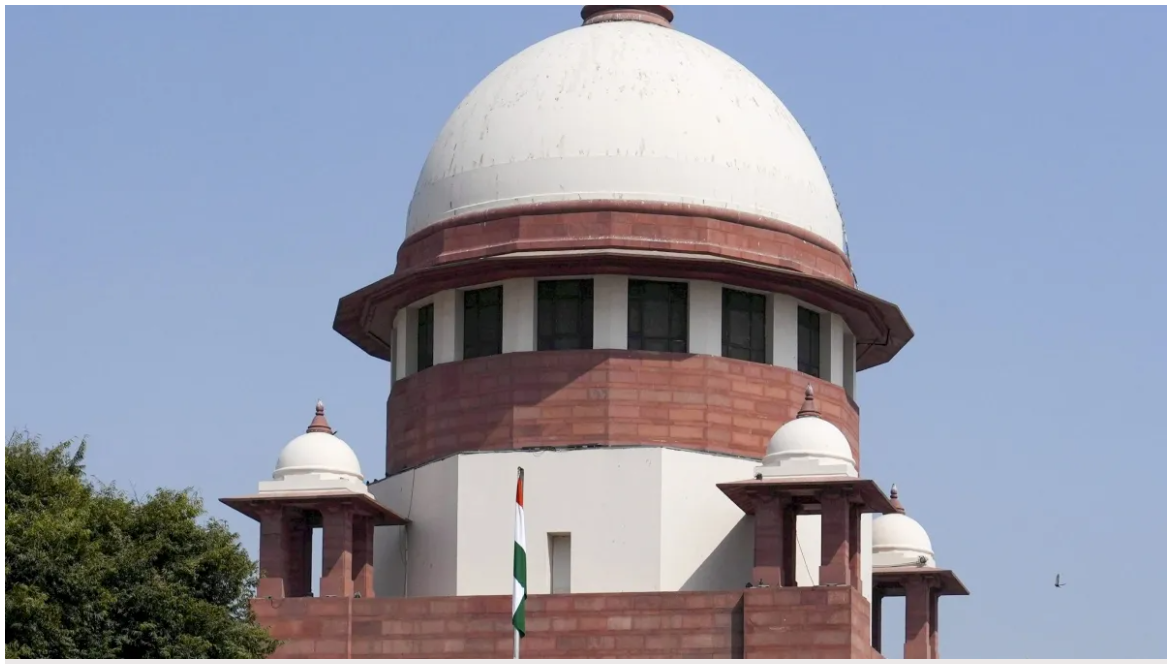 ⚖️ महिला वकील पर हमले से हिला देश: सुप्रीम कोर्ट ने लिया स्वतः संज्ञान, कहा—“दोषी बच नहीं सकते”